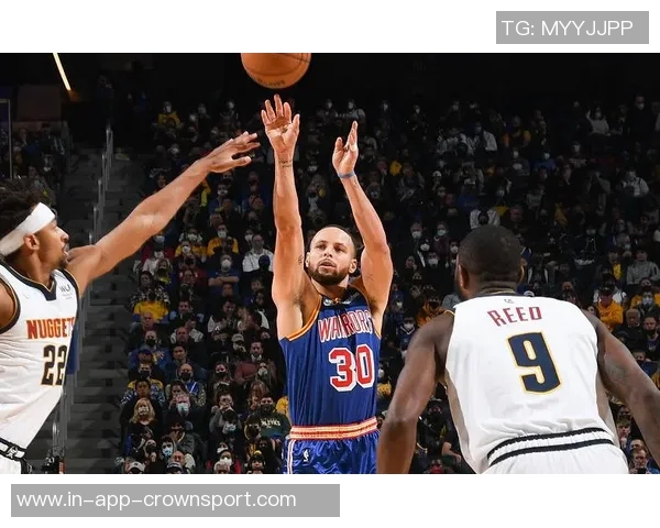 两年前的今天库里三分球里程碑达成3500个传奇依旧延续