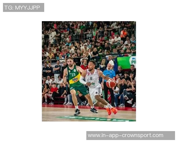 辽宁男篮调整阵容杰隆布朗与奥利弗注册取消亨特成功加盟